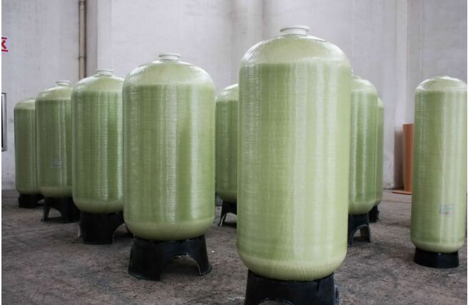 鹽酸儲(chǔ)罐成品圖